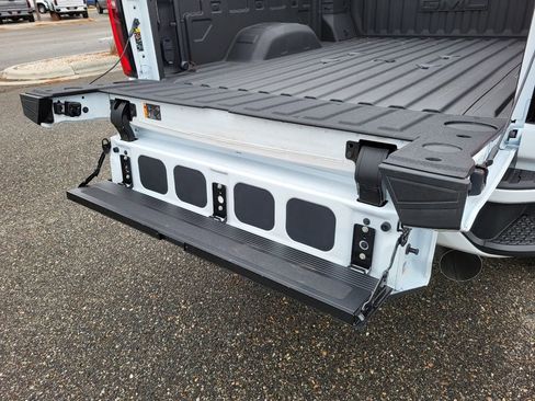 New 2025 GMC Sierra 2500 Denali w/ Denali Reserve Package image 10