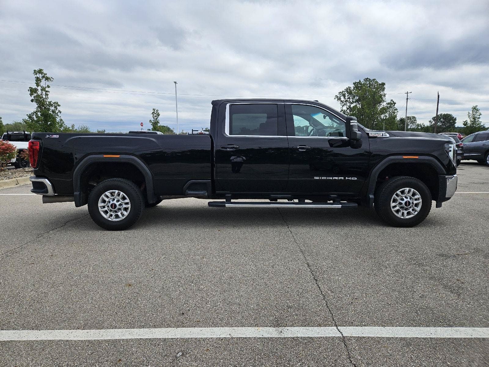 Used 2025 GMC Sierra 2500 SLE w/ Preferred Package AWD/4WD image 8