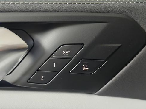 New 2026 BMW X5 xDrive40i w/ M Sport Package AWD/4WD image 16