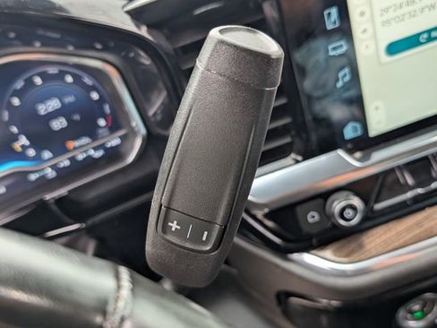 Used 2024 Chevrolet Silverado 1500 LT image 19