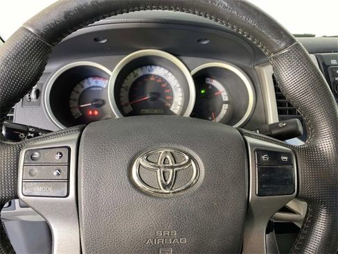 Used 2013 Toyota Tacoma 4x4 Double Cab w/ SR5 Pkg image 14