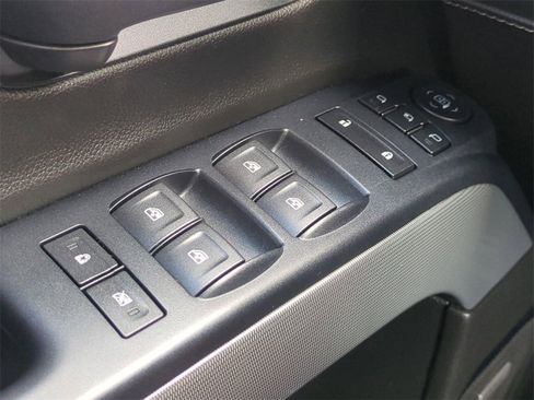 Used 2018 Chevrolet Silverado 1500 LTZ Z71 w/ Redline Edition image 26