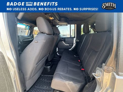 Used 2017 Jeep Wrangler Unlimited Sport w/ Quick Order Package 23S AWD/4WD image 16