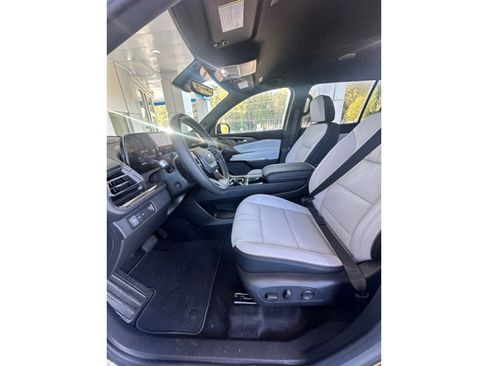 New 2026 Chevrolet Traverse High Country image 22