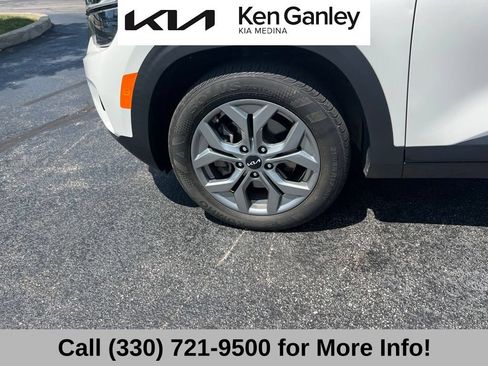 Certified 2024 Kia Seltos S AWD/4WD image 17