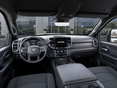 New 2026 RAM 2500 Big Horn AWD/4WD image 14