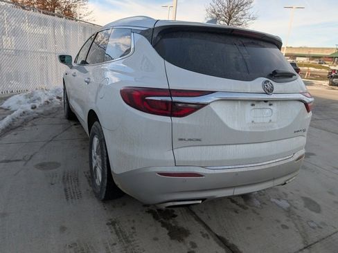 Used 2018 Buick Enclave Premium image 15
