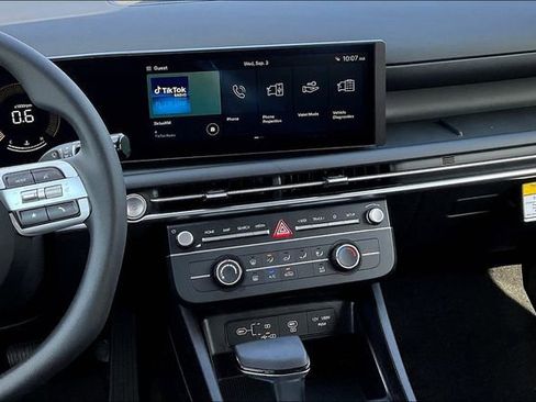 New 2026 Hyundai Tucson SE image 7