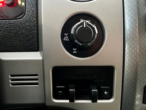 Used 2011 Ford F150 Raptor w/ Raptor Luxury Pkg image 40