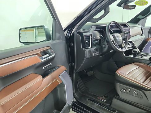 Used 2023 GMC Sierra 1500 Denali Ultimate AWD/4WD image 9