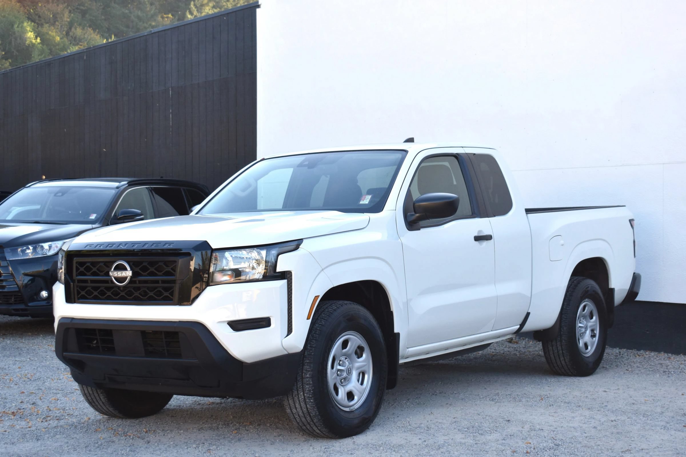Used 2024 Nissan Frontier S w/ Technology Package RWD image 8