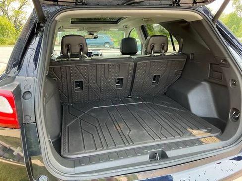 Used 2020 Chevrolet Equinox Premier FWD image 11