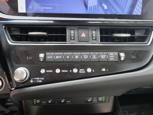 Used 2024 Lexus ES 350 w/ Premium Package image 17