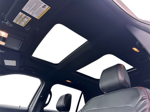 Used 2018 Ford Explorer Sport image 11
