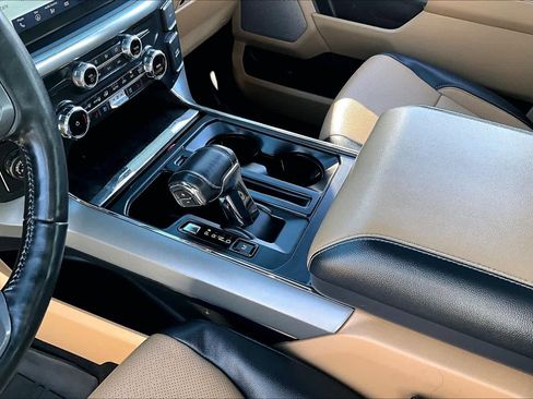 Used 2022 Ford F150 Lariat w/ Equipment Group 502A High image 15