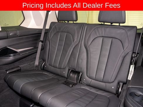 Used 2022 BMW X7 xDrive40i w/ Premium Package AWD/4WD image 15