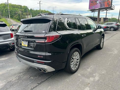 Used 2024 GMC Acadia Denali AWD/4WD image 5