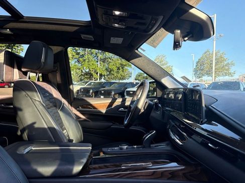 Certified 2023 Cadillac Escalade ESV Sport Platinum w/ LPO, ONYX Package AWD/4WD image 26