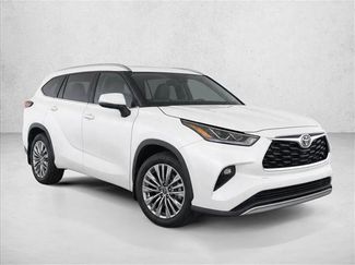 Certified 2021 Toyota Highlander Platinum AWD/4WD video 3
