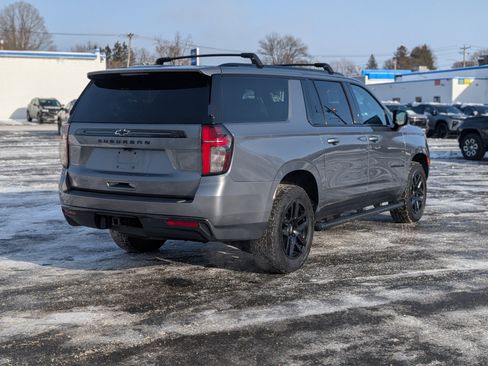 Used 2021 Chevrolet Suburban Z71 image 9