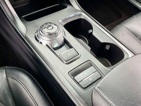 Used 2019 Ford Fusion Titanium image 16