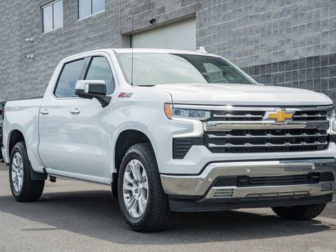 Used 2023 Chevrolet Silverado 1500 LTZ w/ LTZ Convenience Package II AWD/4WD image 2