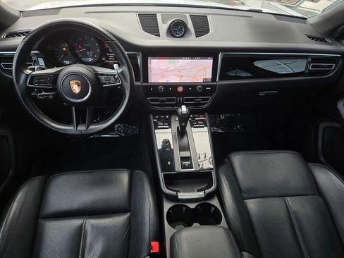 Used 2024 Porsche Macan image 14