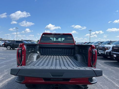 New 2026 GMC Sierra 2500 AT4 w/ AT4 Premium Plus Package AWD/4WD image 39