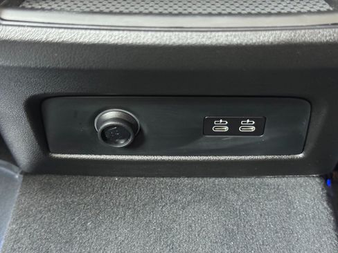 Used 2024 BMW X7 xDrive40i AWD/4WD image 43