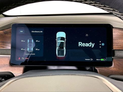 Used 2023 Rivian R1T Adventure image 20