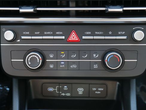 Used 2026 Hyundai Tucson SE AWD/4WD image 19