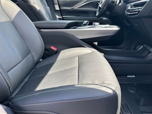 New 2025 Cadillac Lyriq Luxury image 13