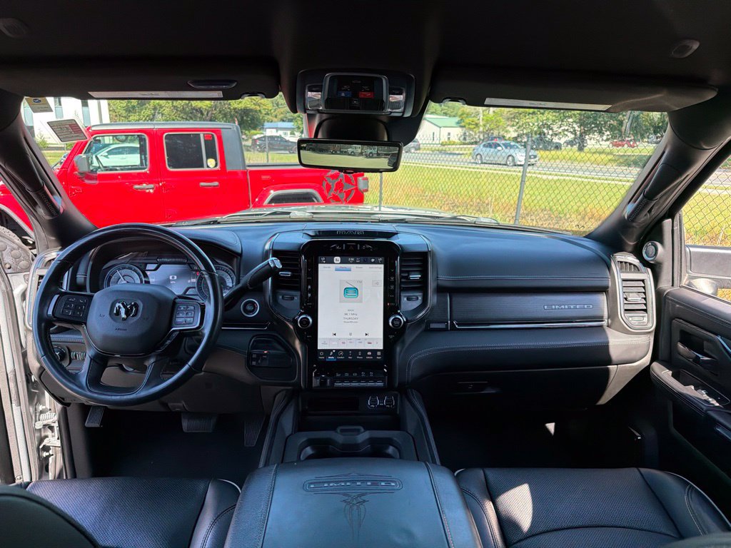 Used 2022 RAM 3500 Limited AWD/4WD image 8
