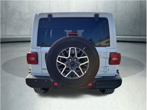 New 2026 Jeep Wrangler Unlimited Sahara AWD/4WD image 5