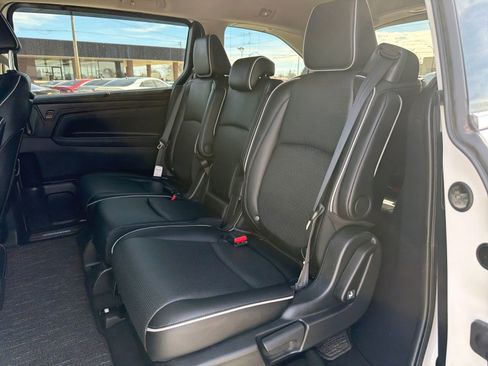 Used 2025 Honda Odyssey Elite image 13