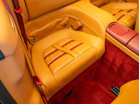 Used 2010 Ferrari California RWD image 24