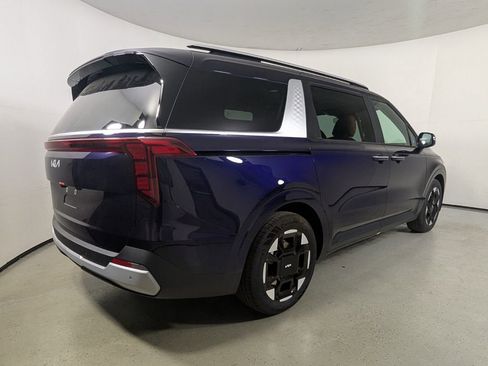 New 2026 Kia Carnival EX image 7