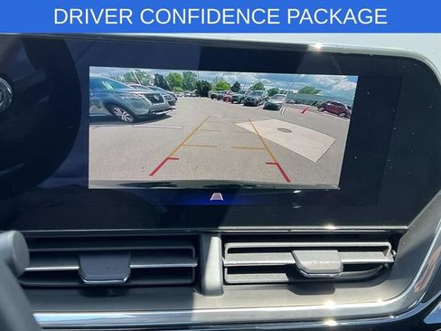 Used 2025 Chevrolet Trax ACTIV w/ Driver Confidence Package FWD image 19