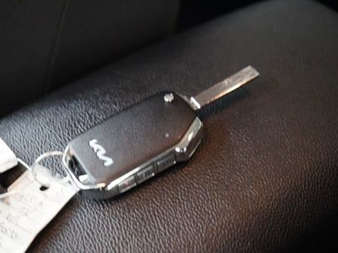 Used 2022 Kia Forte LXS w/ LXS Technology Package image 35