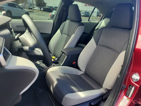 Used 2024 Toyota Corolla LE image 20