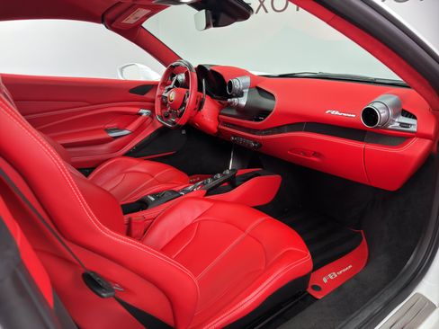 Used 2023 Ferrari F8 Tributo RWD image 26