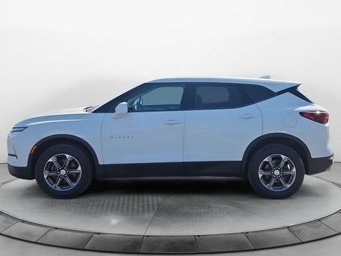 Used 2023 Chevrolet Blazer LT AWD/4WD image 2