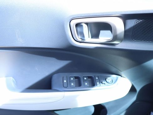 New 2026 Hyundai Venue SEL FWD image 19