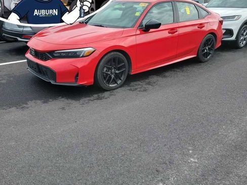Used 2025 Honda Civic Sport image 1