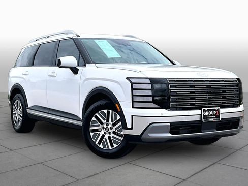 Used 2026 Hyundai Palisade SEL Premium FWD image 3