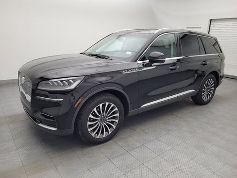 Used 2022 Lincoln Aviator Reserve AWD/4WD image 2