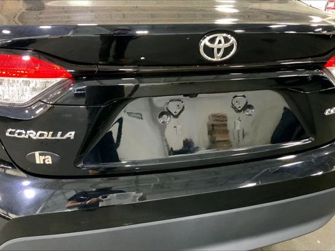 Used 2024 Toyota Corolla LE FWD image 31