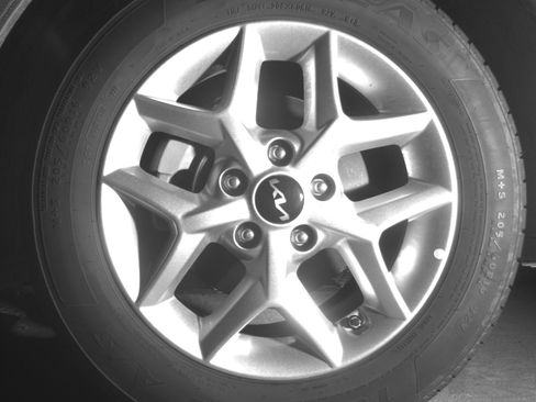 Used 2025 Kia Soul LX w/ LX Technology Package FWD image 12