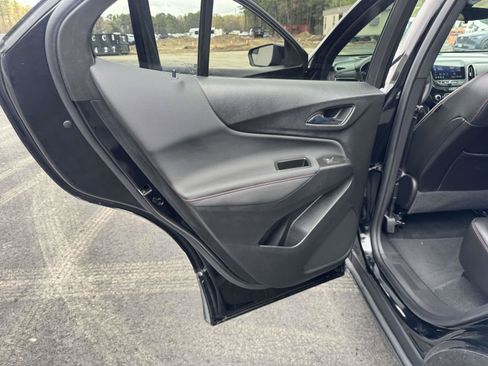 Used 2023 Chevrolet Equinox RS AWD/4WD image 21