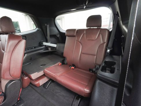 Used 2024 Kia Telluride EX w/ EX Captain's Chair Package image 37